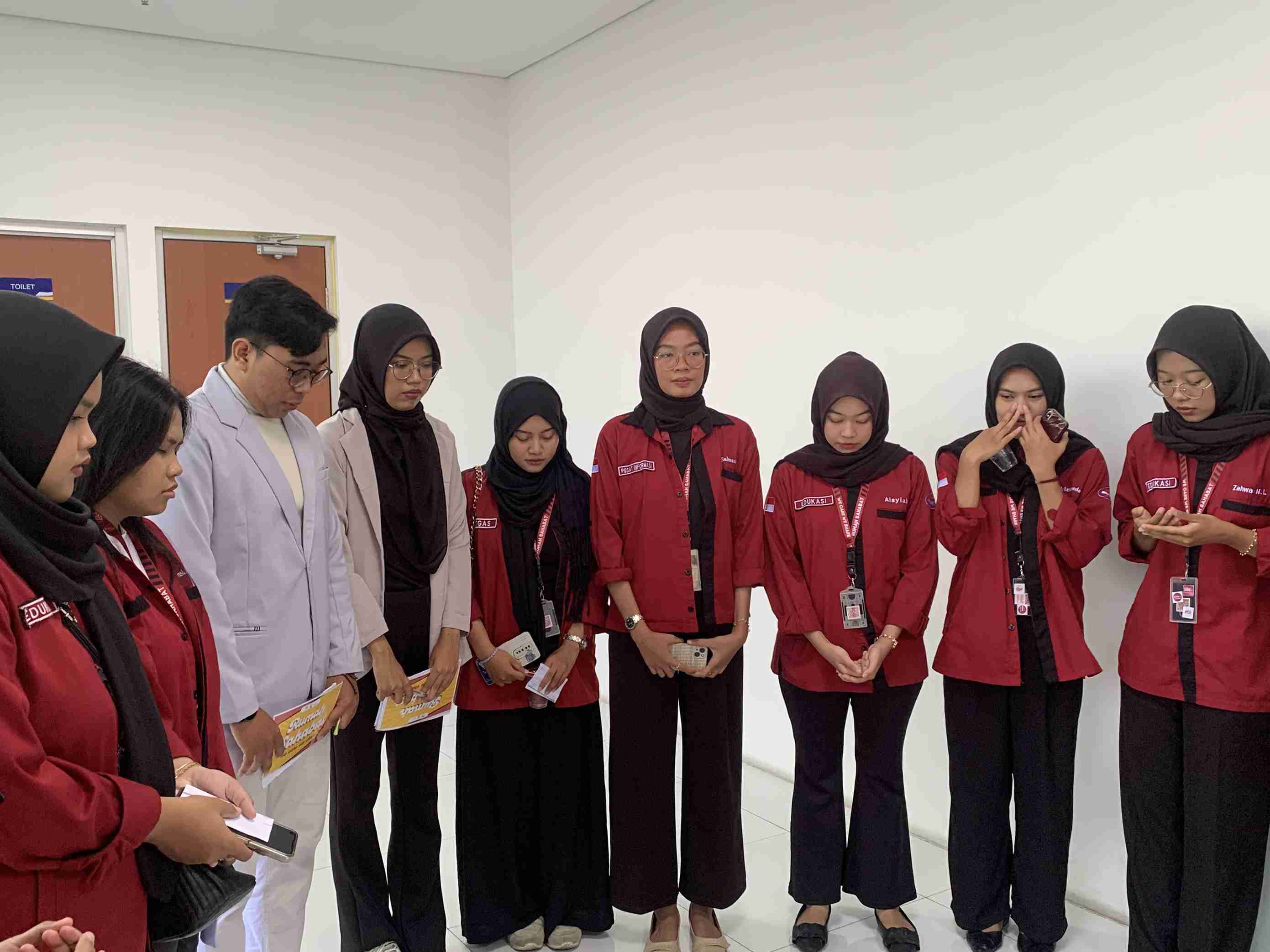 Briefing panitia
